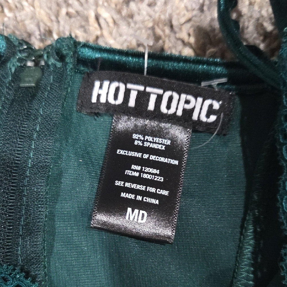 Hot Topic Green Velvet Dress - Picture 3 of 3